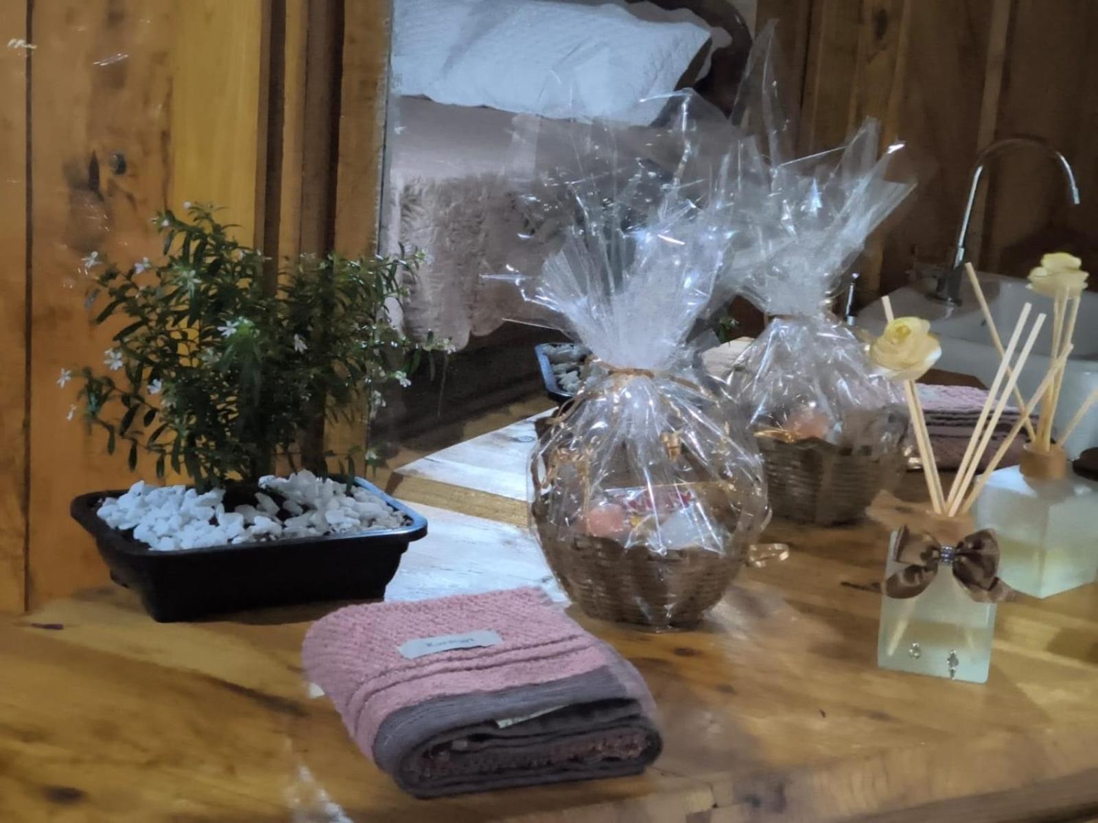 Suite Rustica Aconchego - Com Banheira De Hidromassagem Campos do Jordão Eksteriør bilde
