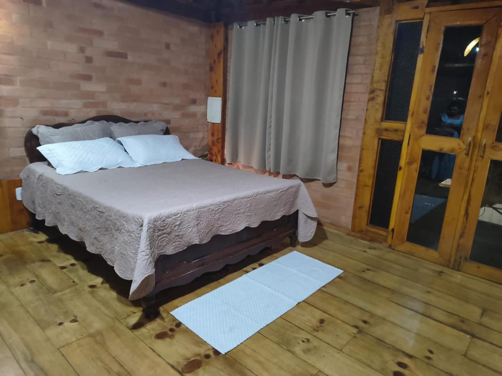 Suite Rustica Aconchego - Com Banheira De Hidromassagem Campos do Jordão Eksteriør bilde